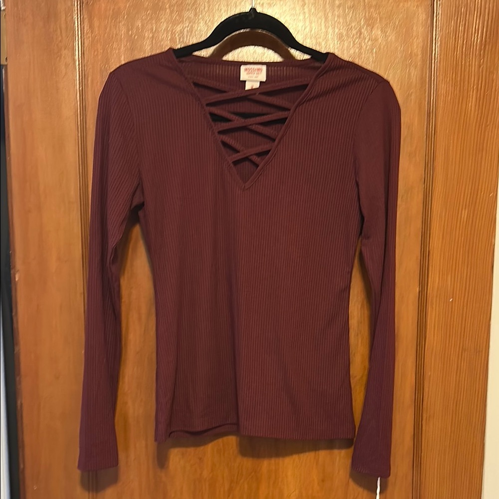 Women's Burgundy Long Sleeve Top